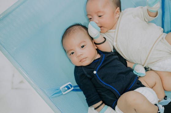 Für den internationalen Erfolg ihrer chinesischen Kinder, lassen sich die Eltern britische Namen ganz schön was kosten.