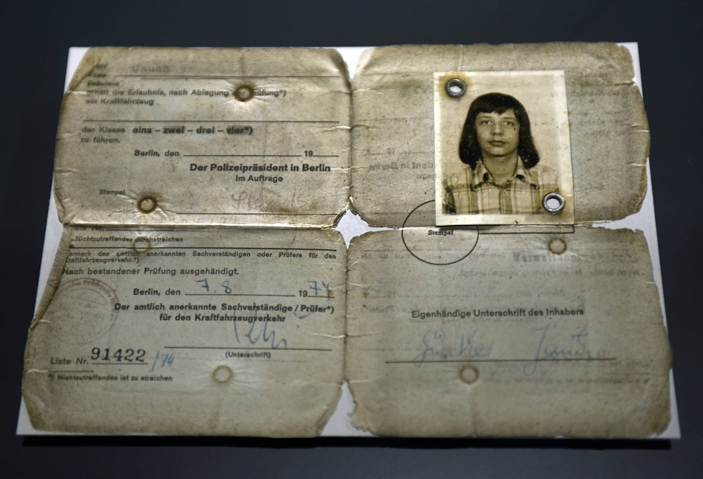 Weißt du, um wen es sich hier handelt?