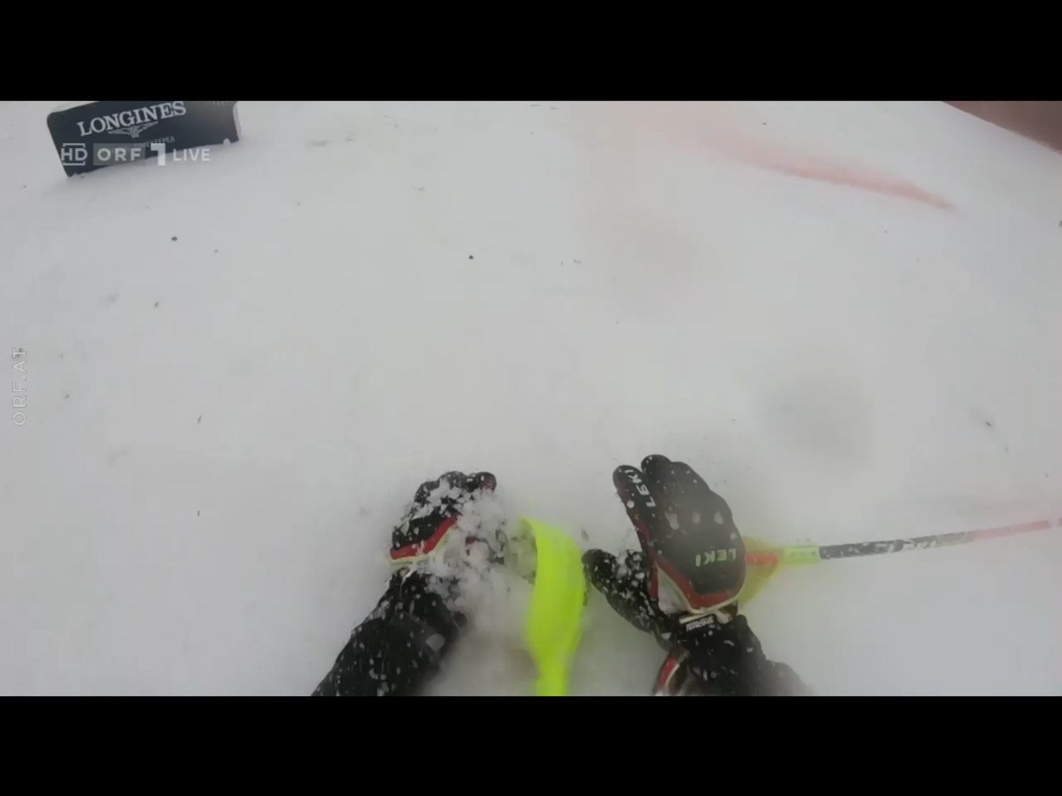 Ivica Kostelic stürzt bei der Kamerafahrt.