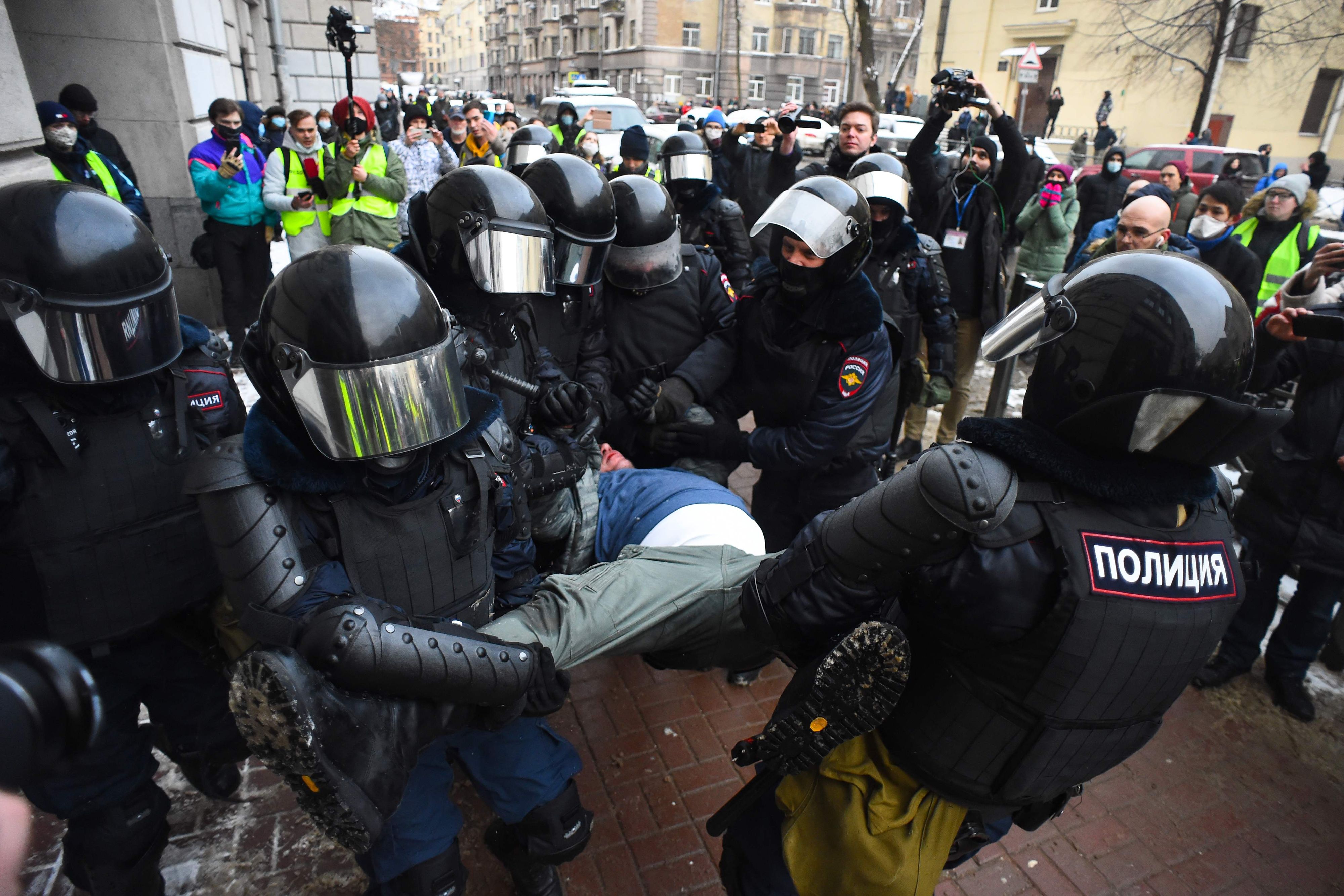 In Russland wurden Meldungen zufolge mehr als 1.000 Nawalny-Unterstützer festgenommen.