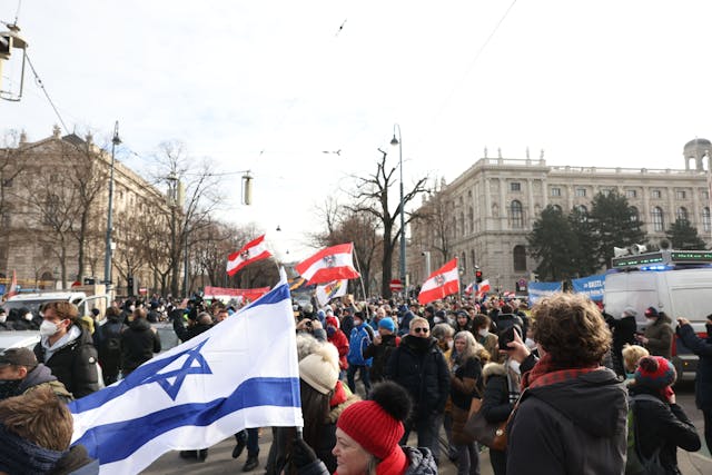 Eklat Tausende Corona Leugner Besetzen Wiener Ring Wien Heute At