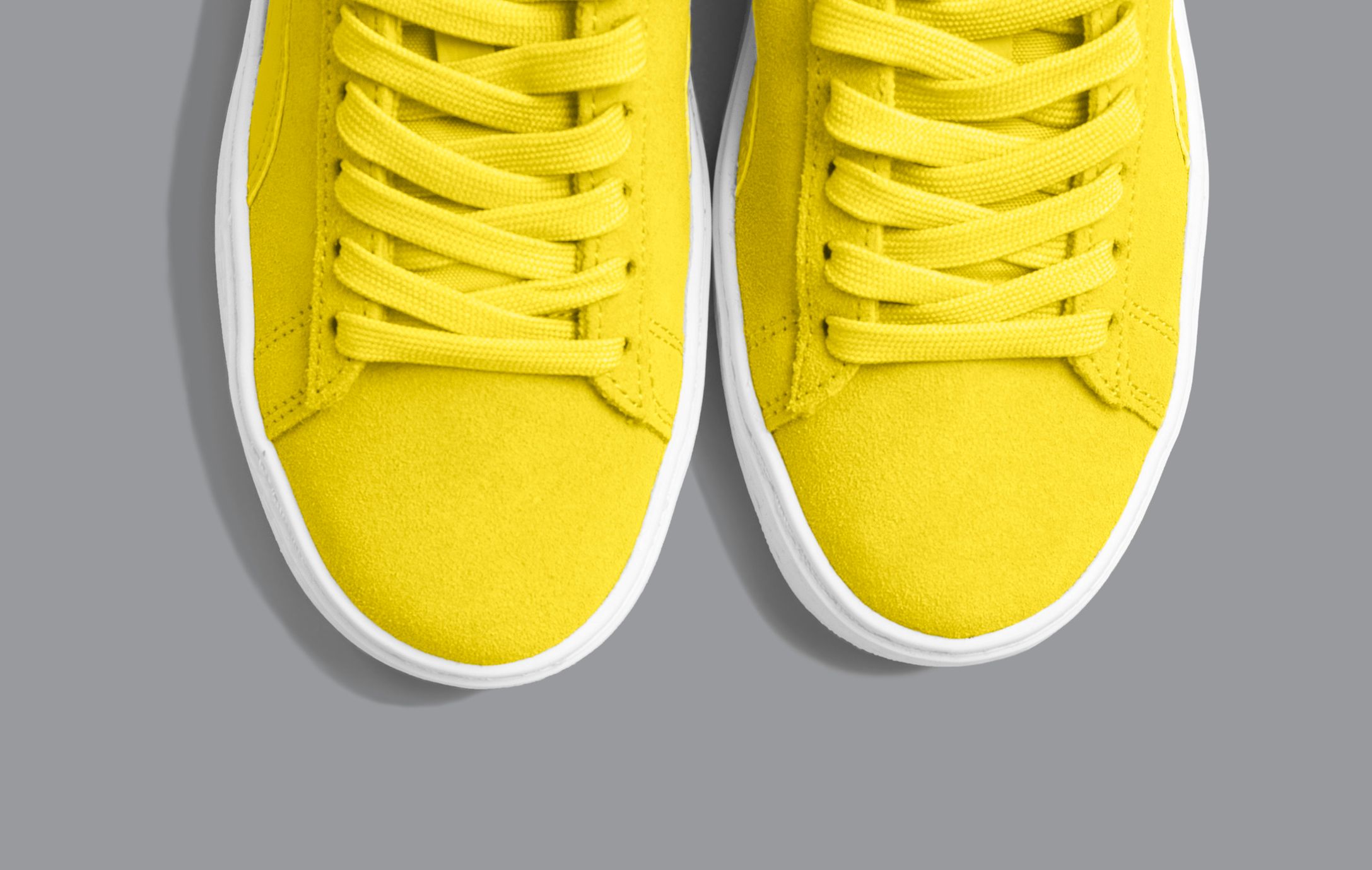 Pantone, die für ihr Farbsystem PMS (Pantone-Matching-System) bekannt wurden, haben zum ersten Mal zwei Trendfarbe gekürt.