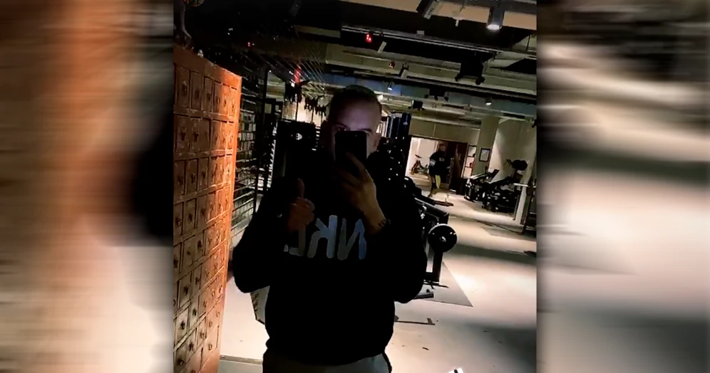 RAF Camora trainiert fleißig im Lockdown.