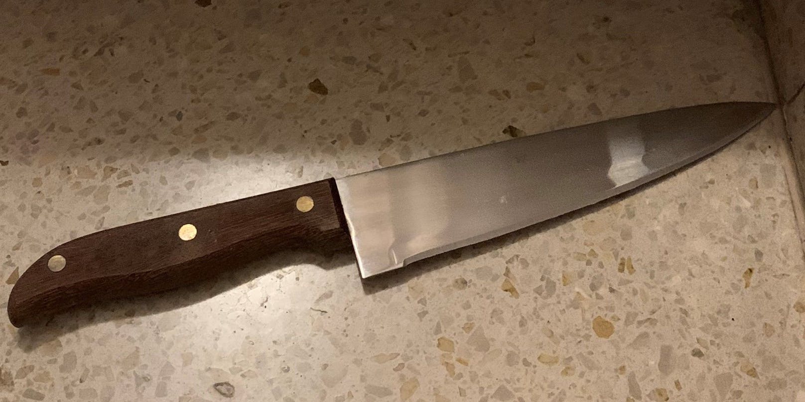Mit diesem Messer attackierte die 67-Jährige ihre Pflegerin. 