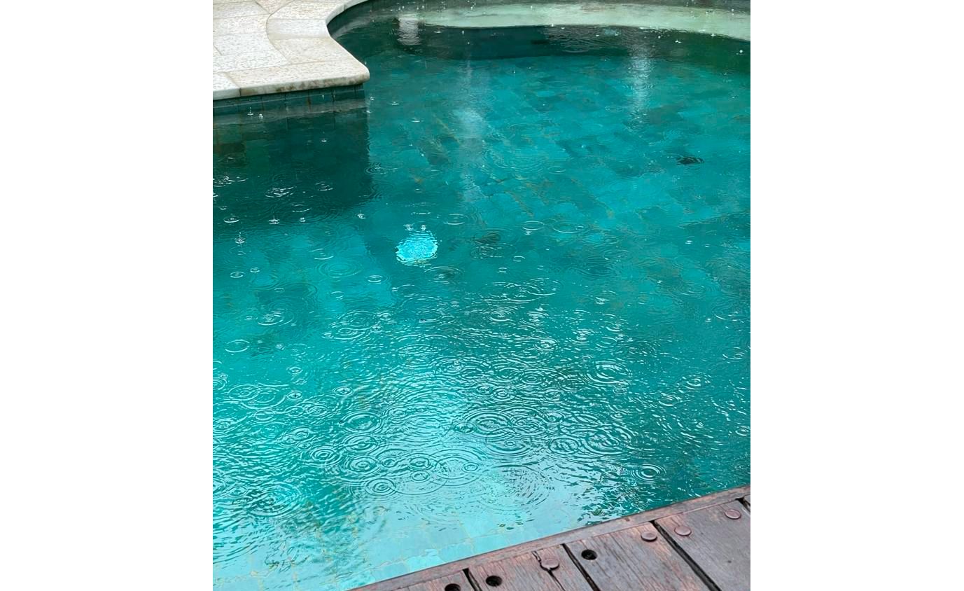 Richard Lugner schickte uns per Whatsapp ein Foto vom Regen.