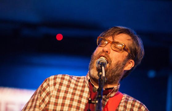 Musiker und Podcast-Moderator John Roderick berichtete auf Twitter, wie er seiner neunjährigen Tochter eine wichtige Lektion fürs Leben mitgegeben habe.