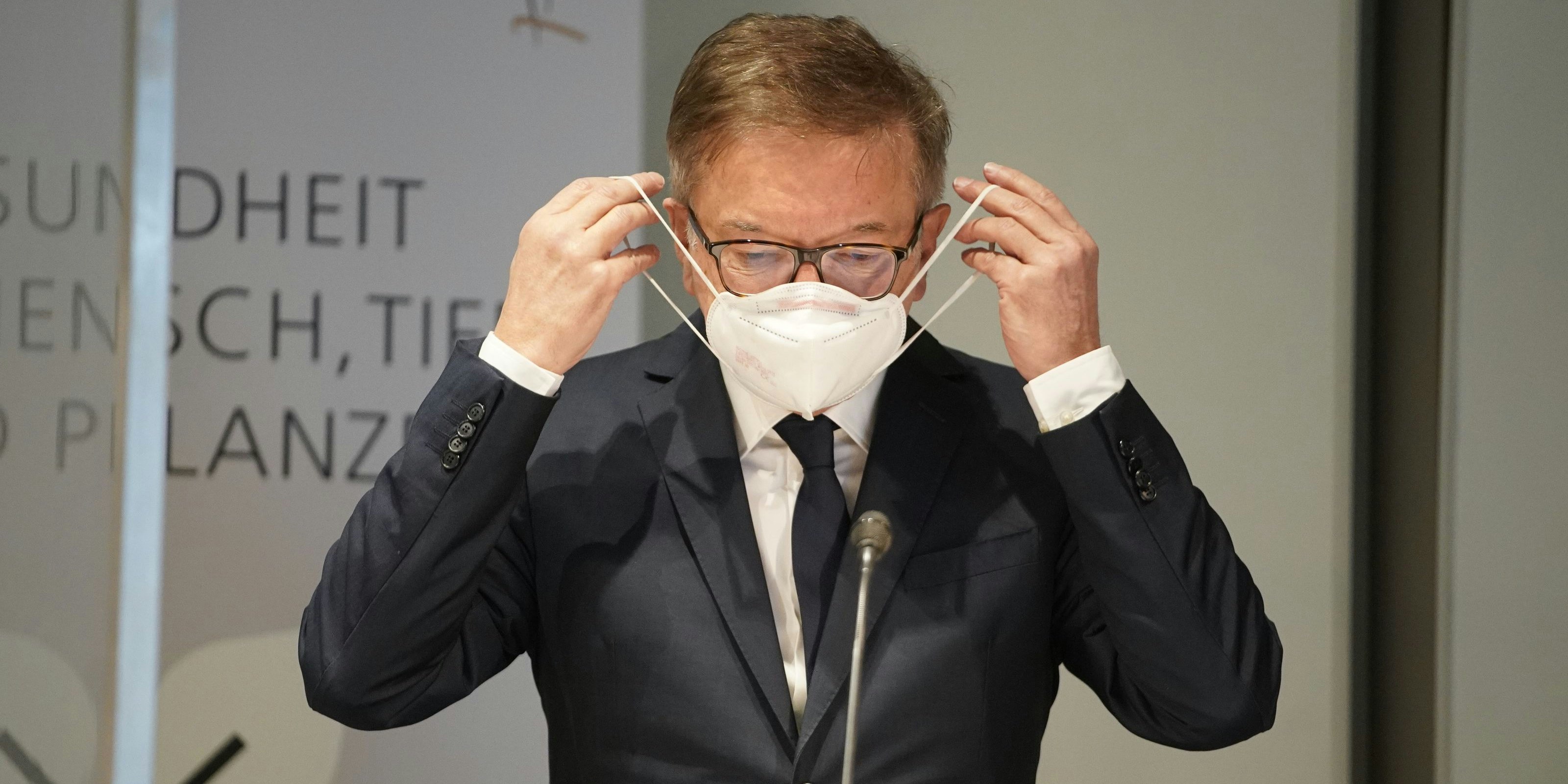 Anschober weist die Kritik zurück.