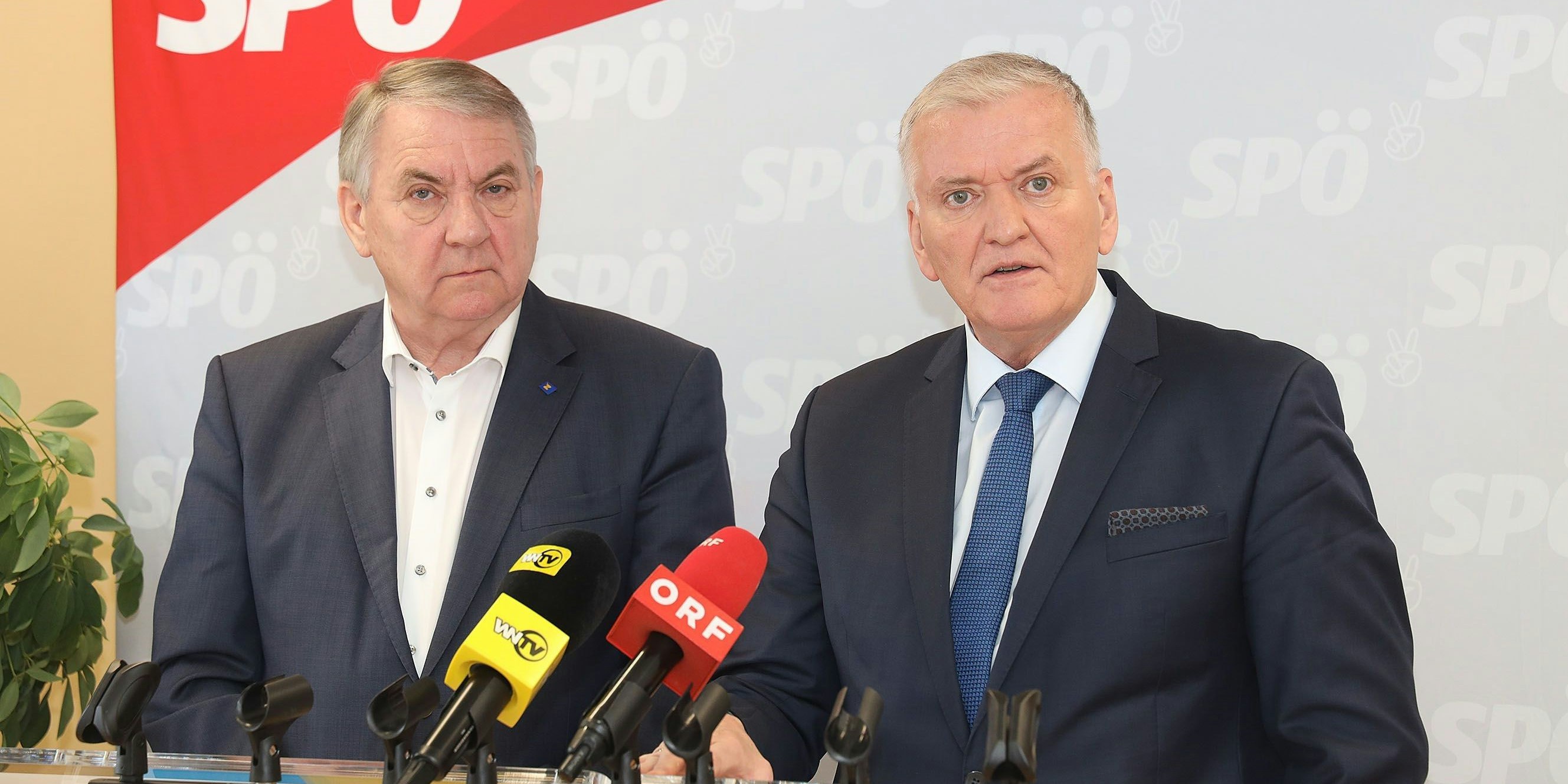 Schnabl und Hundsmüller kritisieren die Regierung.