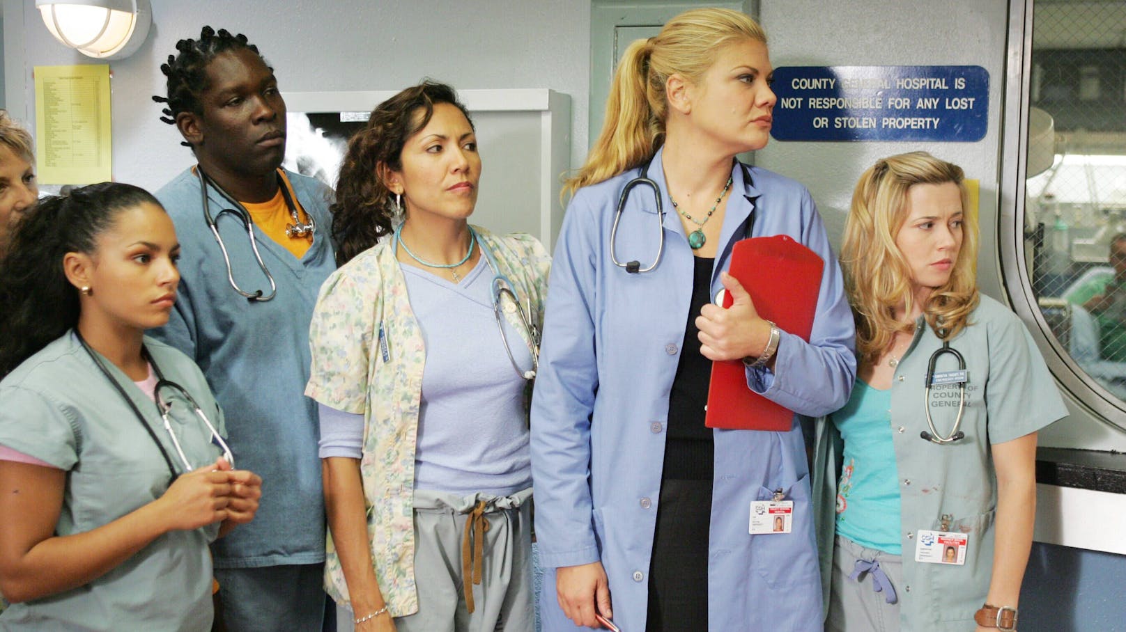 Als Krankenpfleger Malik begeisterte <strong>Dearon Thompson</strong> (3.v.li.) seit Beginn der TV-Serie "Emergency Room" ein Millionenpublikum.