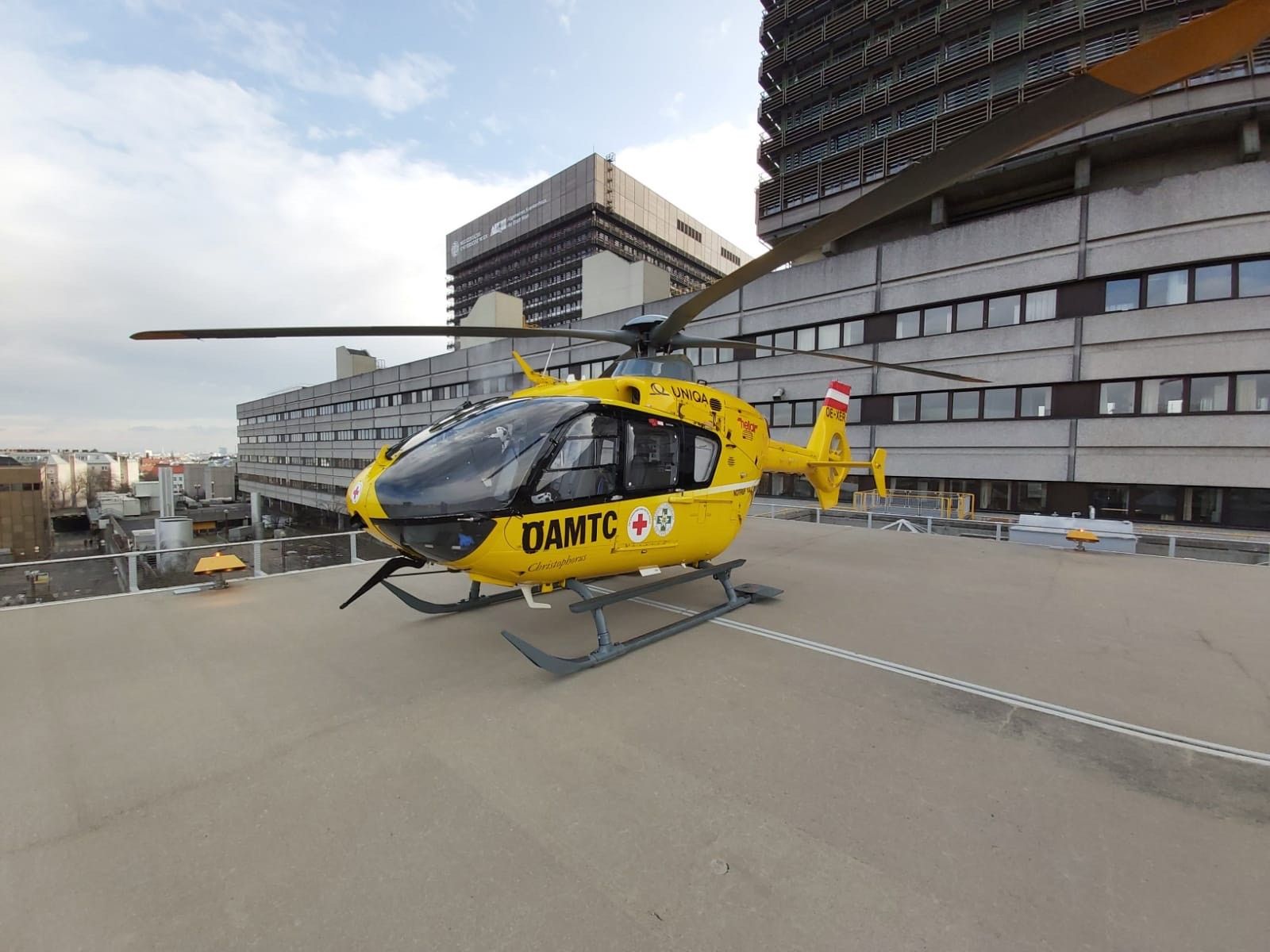 C33 fliegt Patient zu Lungentransplantation