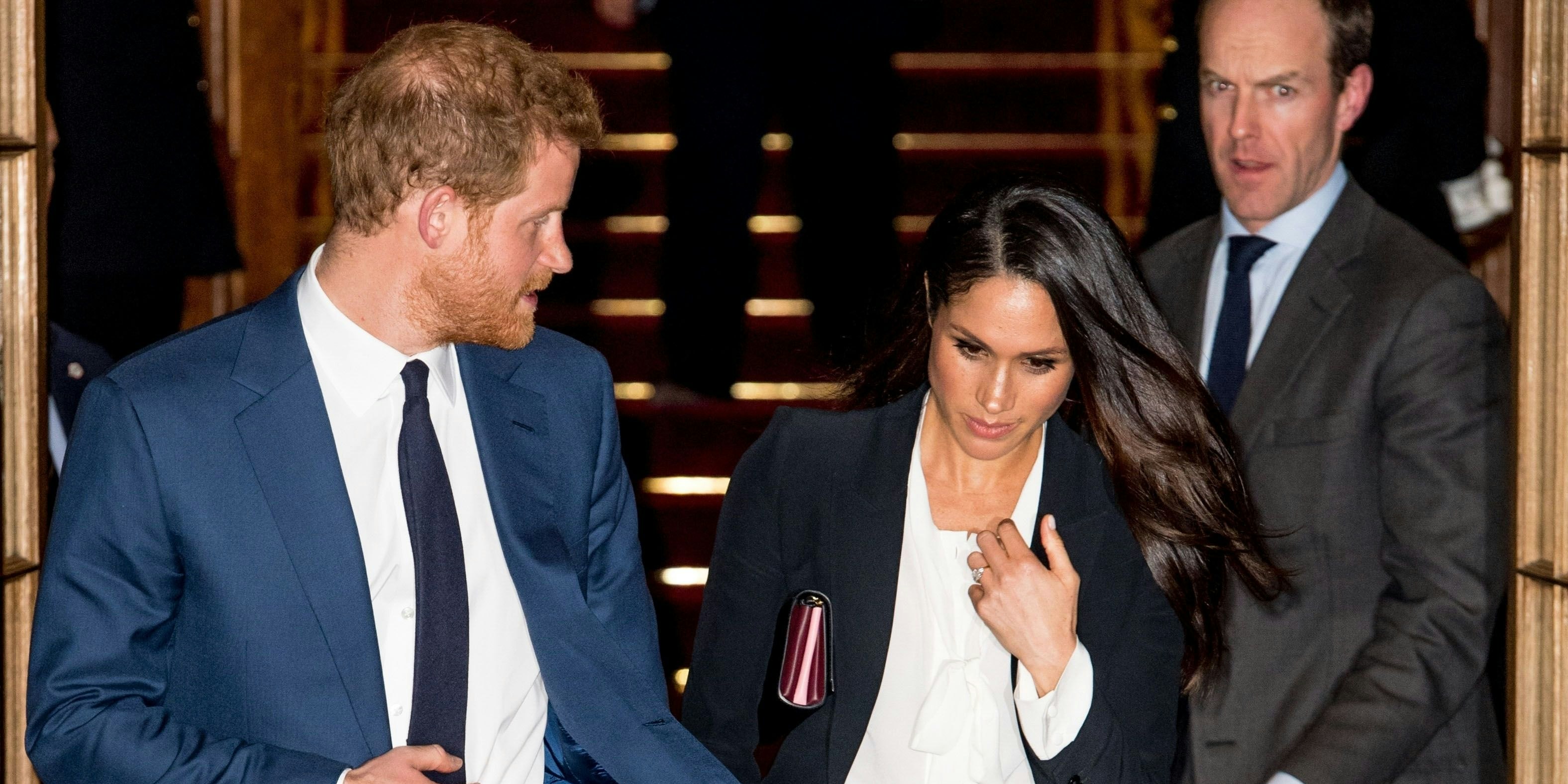 Prinz Harry und Meghan sind aneinander geraten und alle haben es mitbekommen.