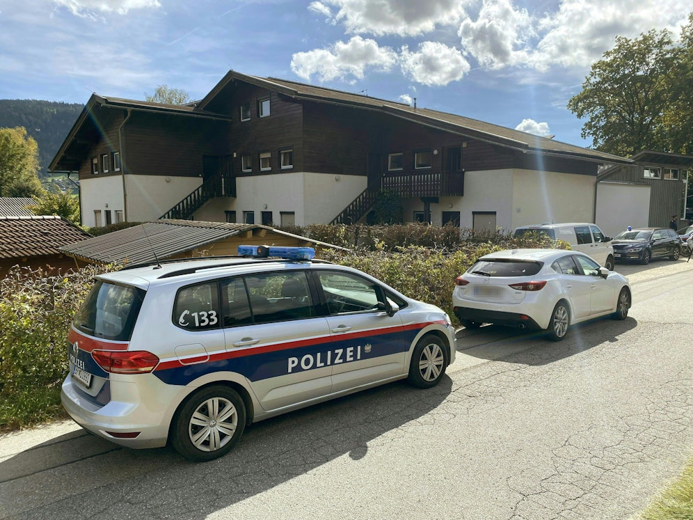 Bei der Explosion eines Kriegsrelikts am Ossiacher See ist am Freitagvormittag ein 59-jähriger Mann ums Leben gekommen.