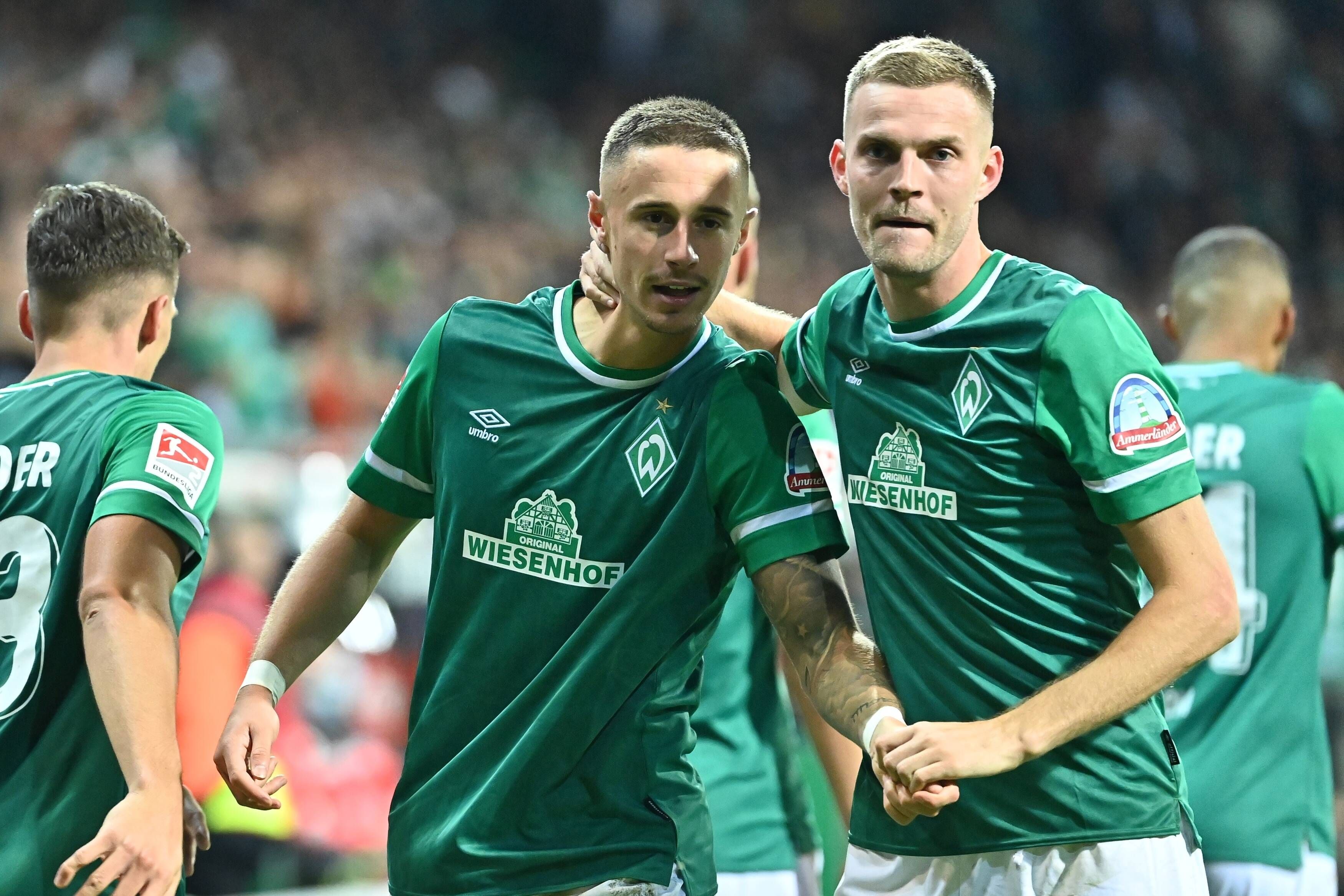 Marco Friedl gelingt die Werder-Führung. 