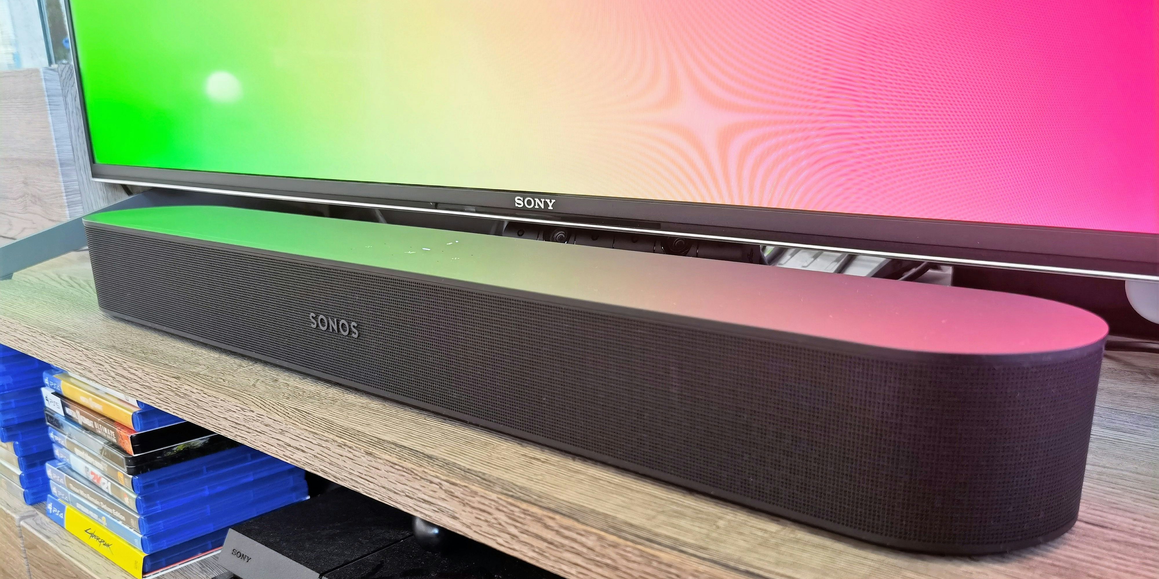 Die zweite Generation der Sonos Beam überzeugt vollkommen. Vor allem mit Dolby Atmos ist dem Unternehmen ein riesiger Klang-Sprung gelungen.