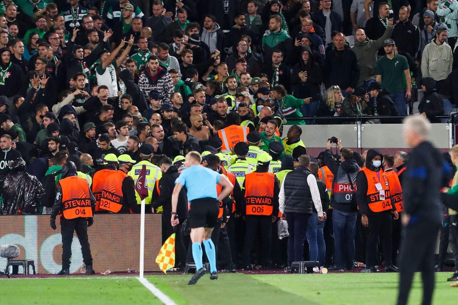 Rapid-Fans in London.