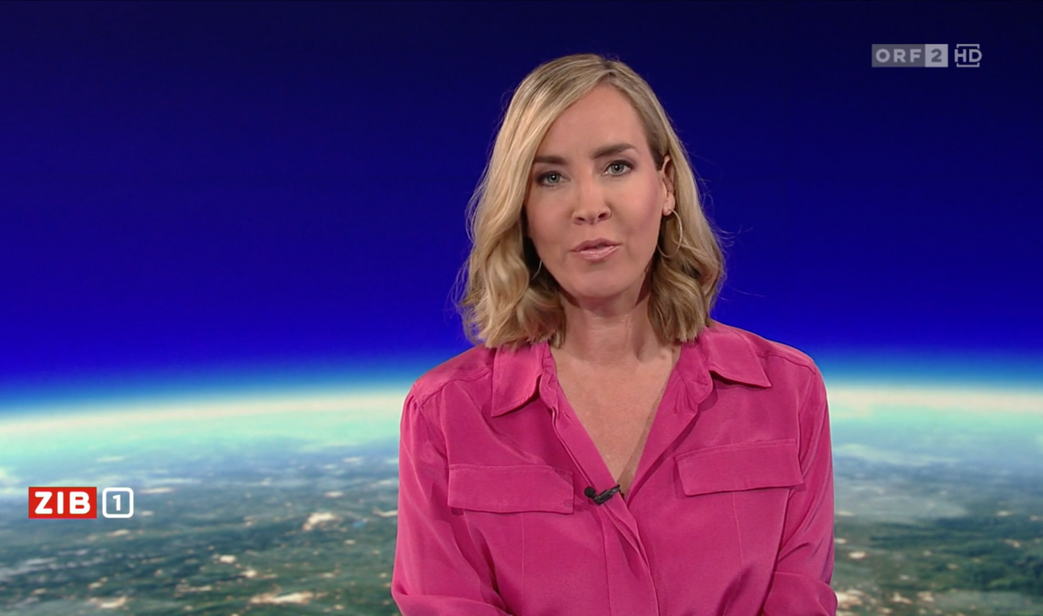 ZiB-Star Nadja Bernhard mit neuer Frisur im TV