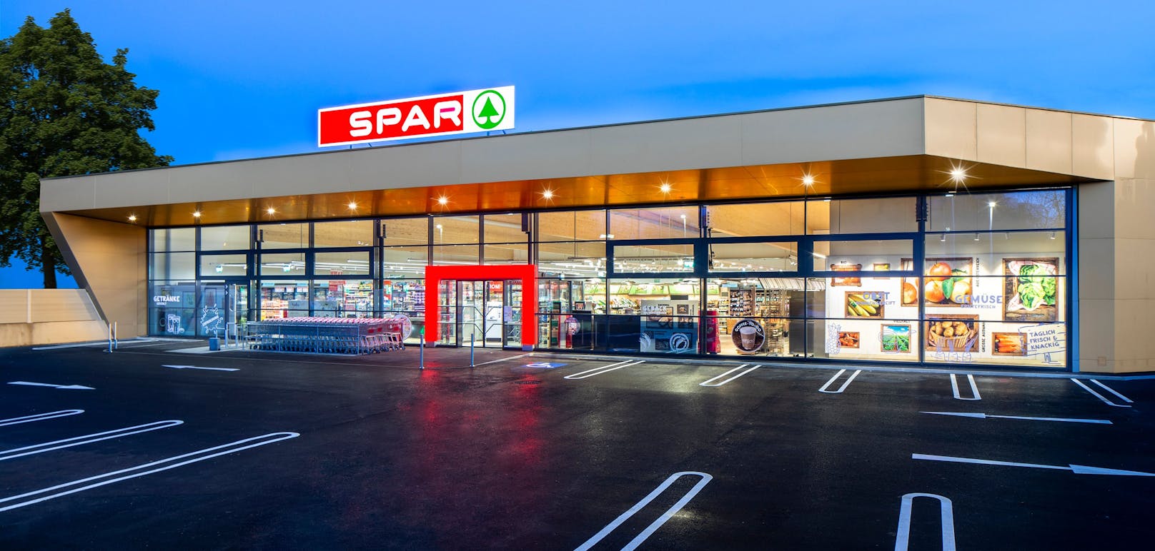 Die erst Ende 2019 eröffnete "Spar"-Filiale am Haspingerplatz in Wien-Floridsdorf hat besonders mit Einkaufswagerl-Dieben zu kämpfen.