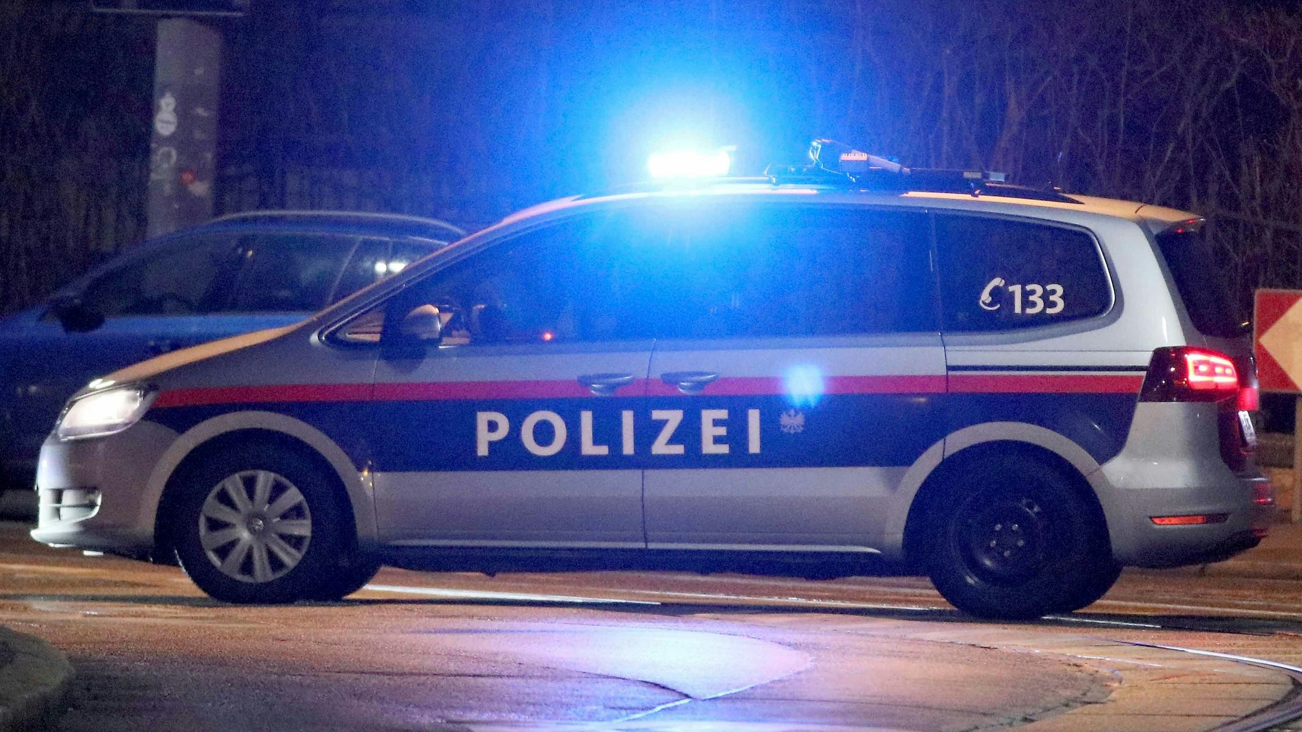 Gegen den Mann wurde ein ein Betretungs- und Annäherungsverbot ausgesprochen (Symbolbild).