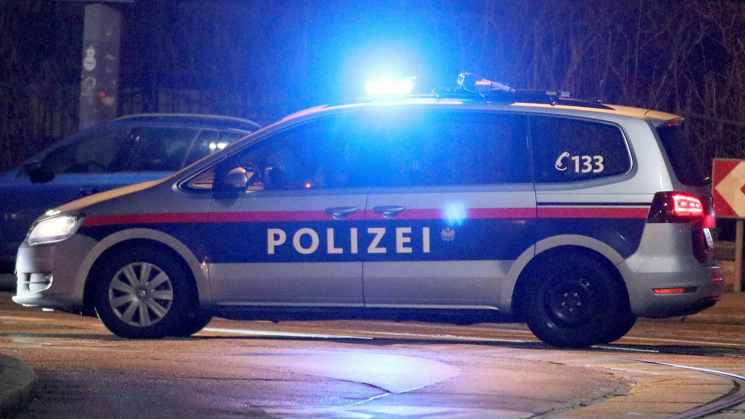 Gegen den Mann wurde ein ein Betretungs- und Annäherungsverbot ausgesprochen (Symbolbild).