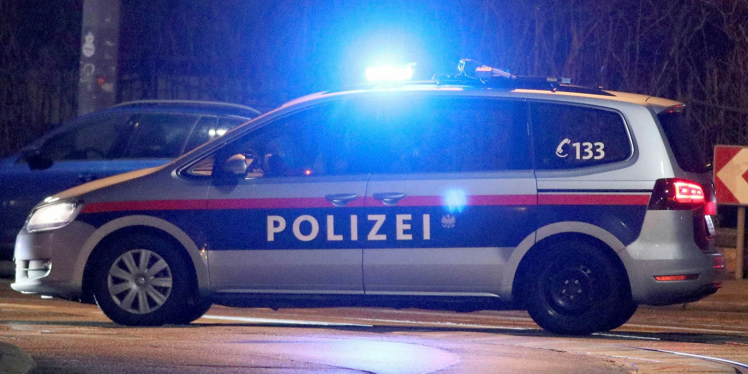 Gegen den Mann wurde ein ein Betretungs- und Annäherungsverbot ausgesprochen (Symbolbild).