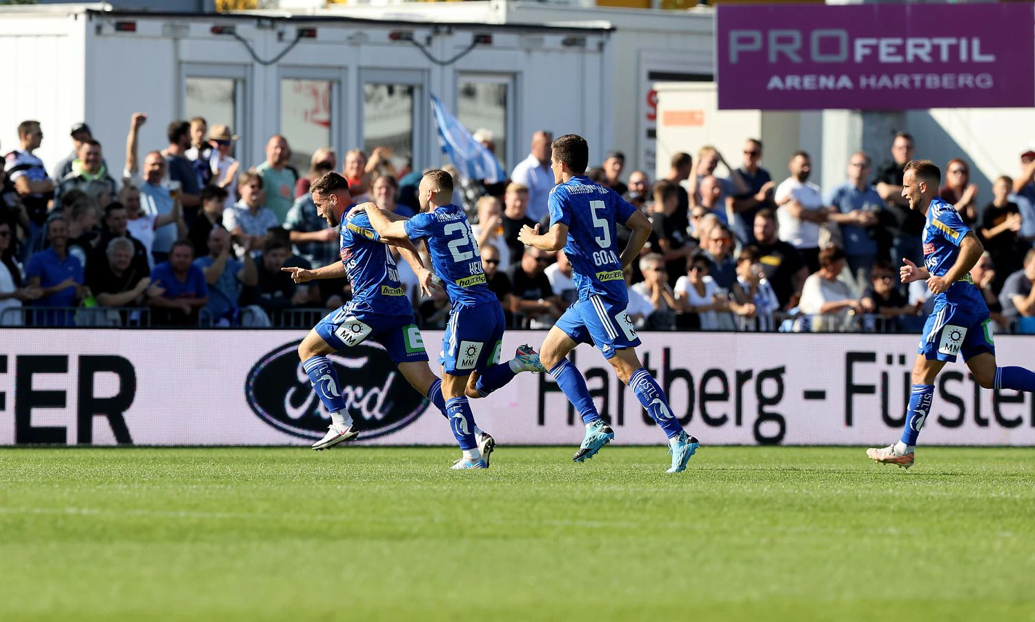 Hartberg jubelt über den Doppelschlag gegen Sturm.