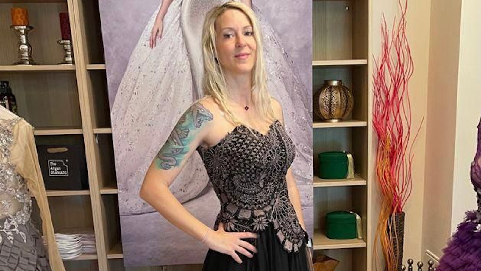 Dauerbegleitung Simone Reiländer bekam ein Designerkleid.