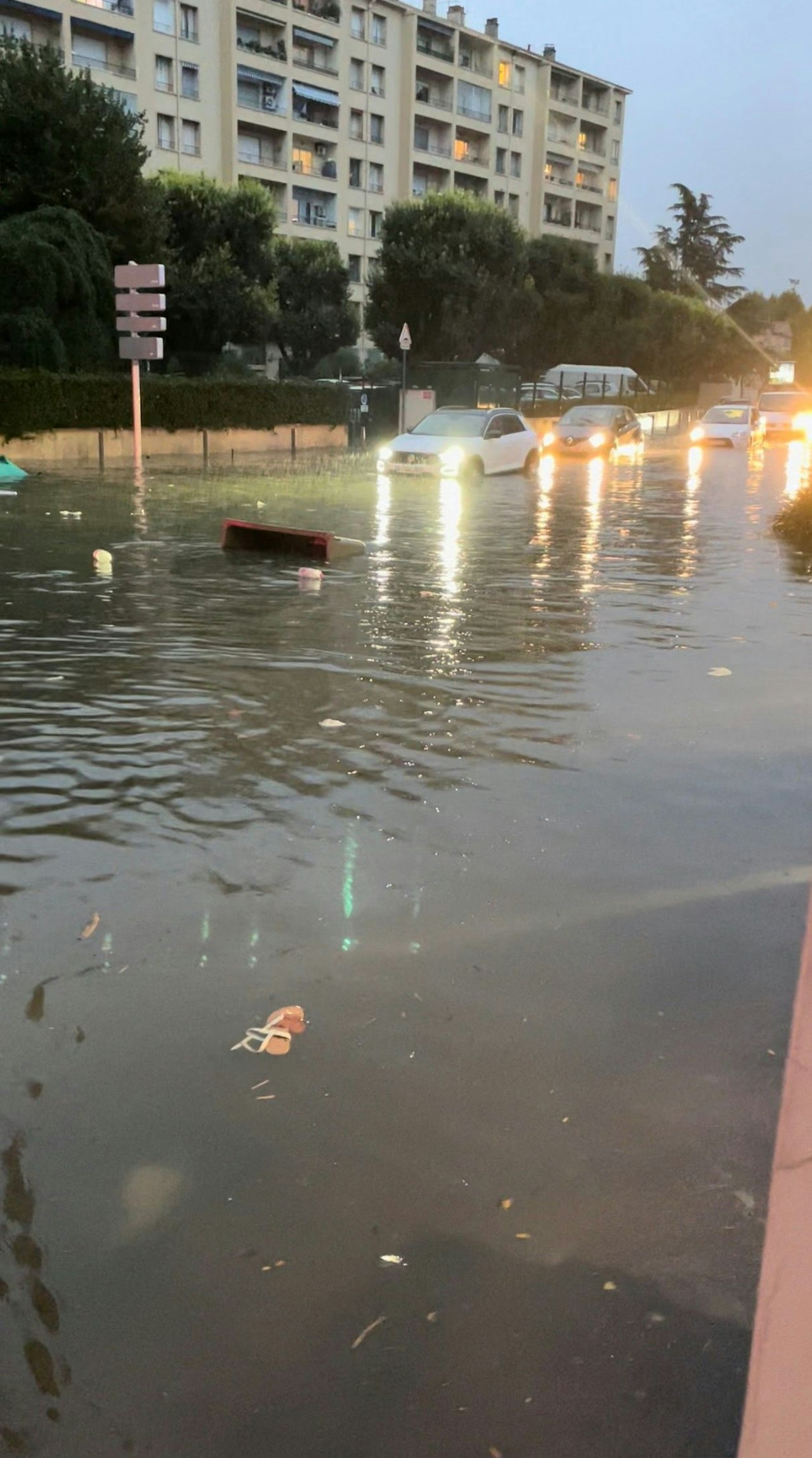 Heute.at - Hier müssen wegen Dauerregen die Schulen schließen