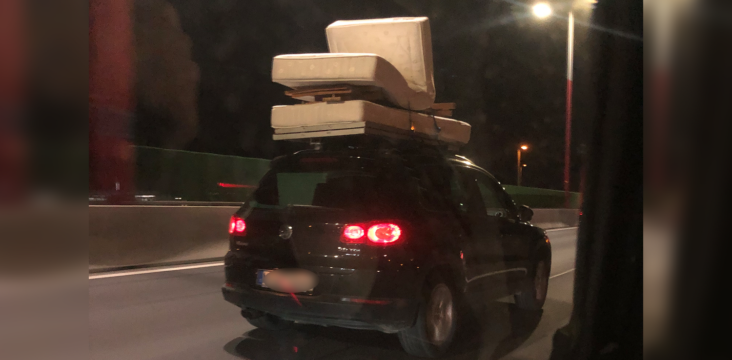 Dieser Autofahrer wollte wohl keinen Anhänger mieten.