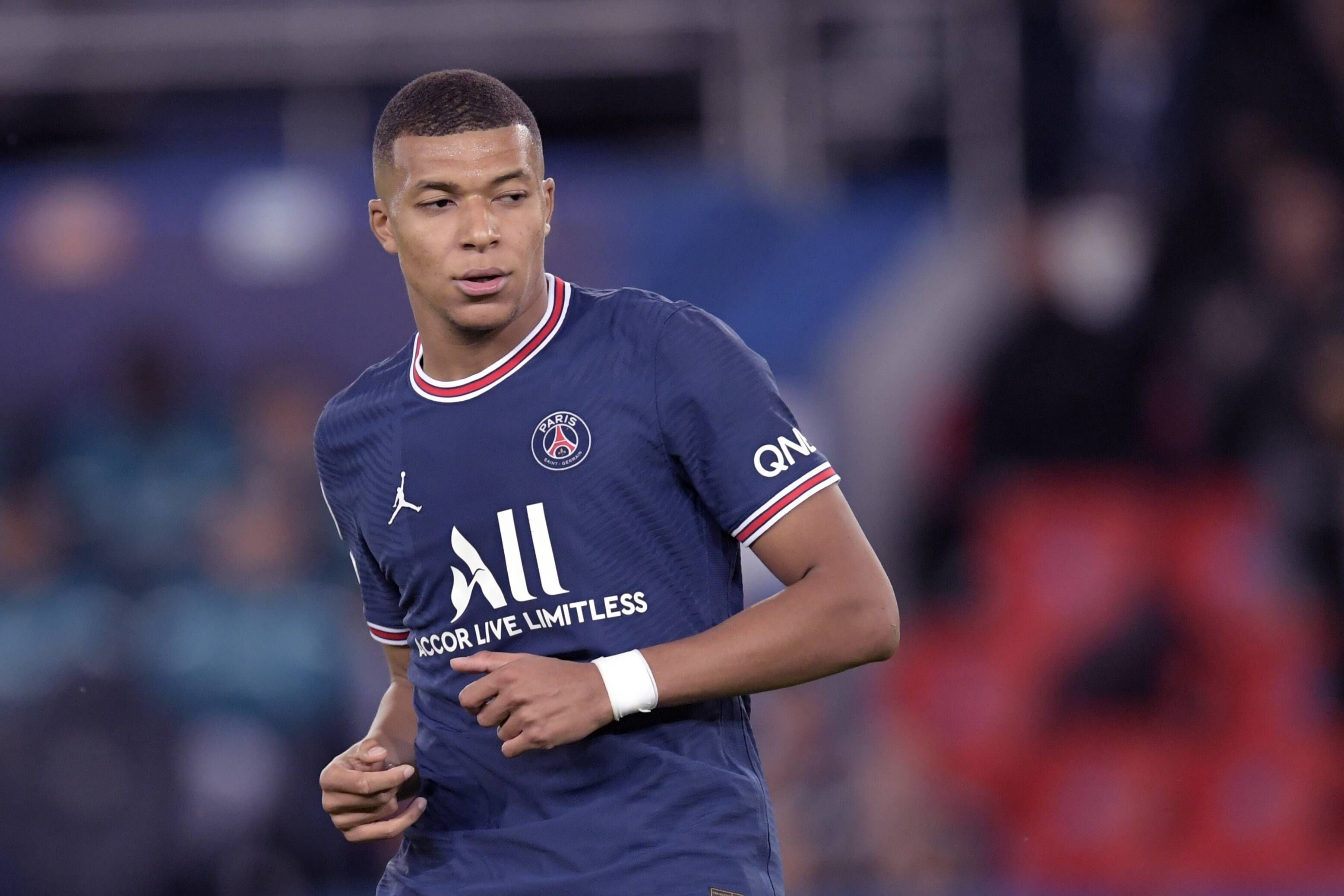 PARIS - Kylian Mbappe of Paris Saint-Germain during the UEFA Champions League match between Paris Saint-Germain and Manchester City at the Parc des Princes on September 28, 2021 in Paris, France. ANP/HH GERRIT VAN COLOGNE UEFA Champions League 2021/2022 xVIxANPxSportx/xGerritxvanxKeulenxIVx 438642648 