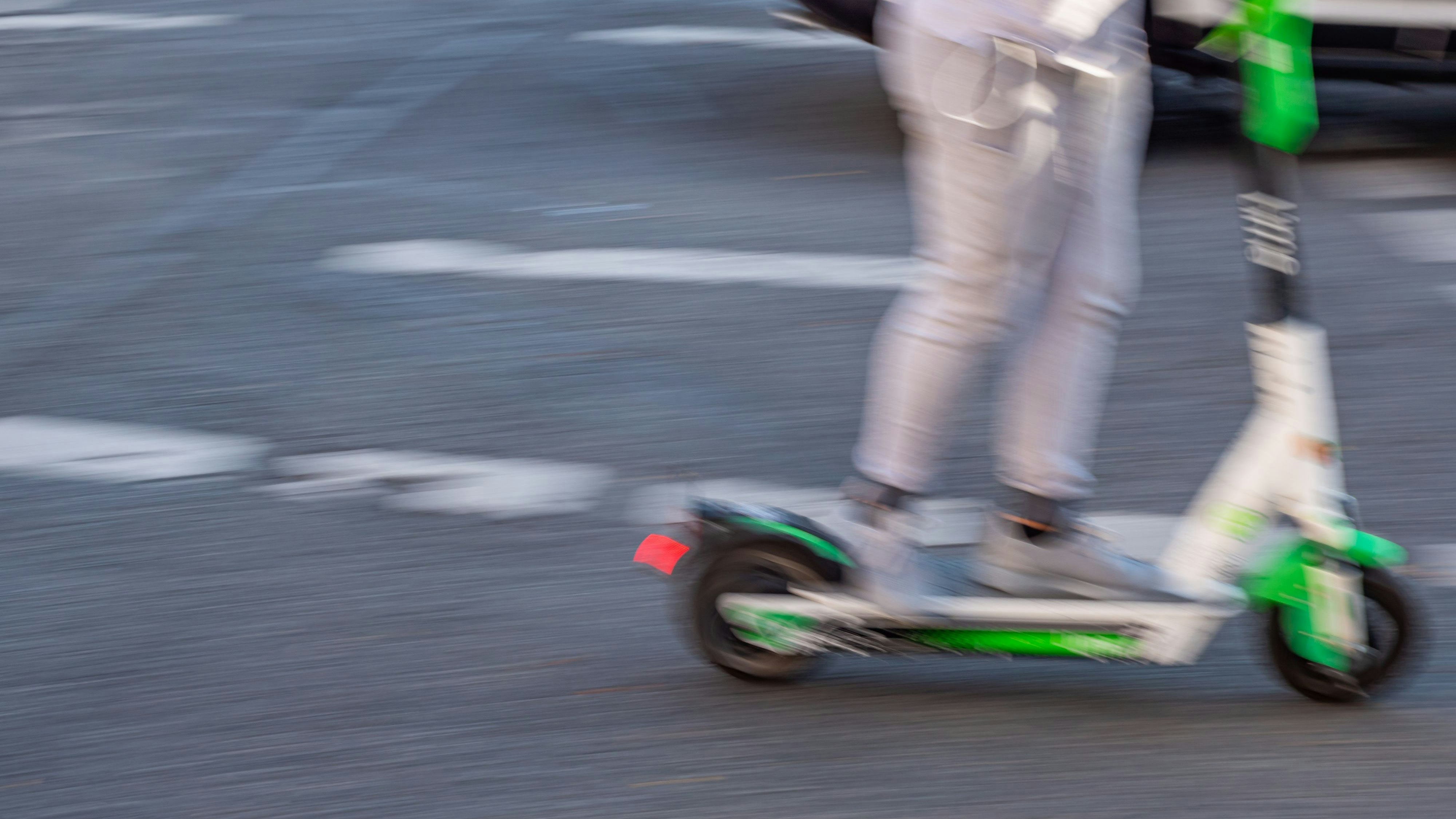 E-scooter Dangerous speed in the city