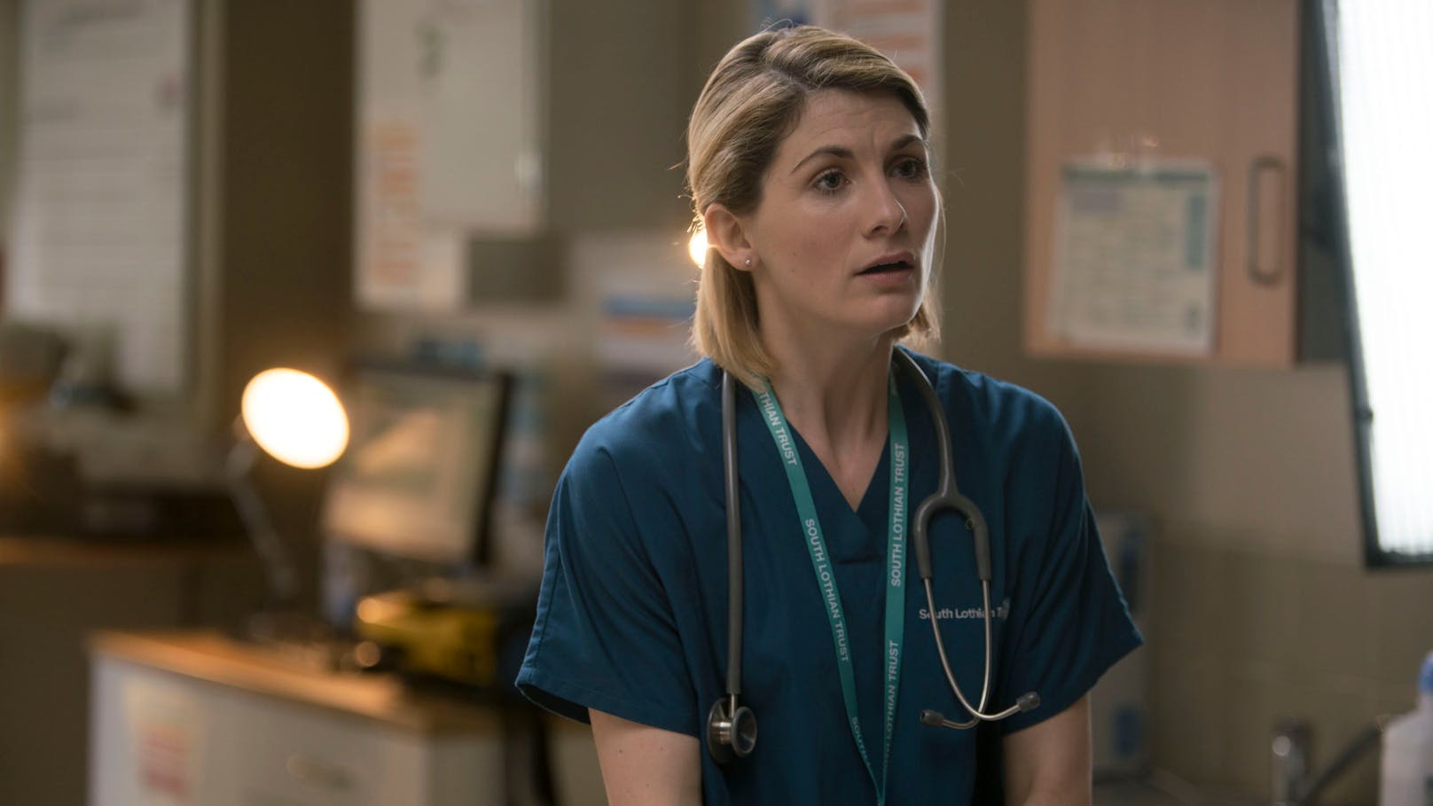 <strong>Jodie Whittaker</strong>, die aktuell als Zeitreisende in der Sci-Fi-Serie "Doctor Who" zu sehen ist, spielt eine Krankenschwester in einer Ausnahmesituation.