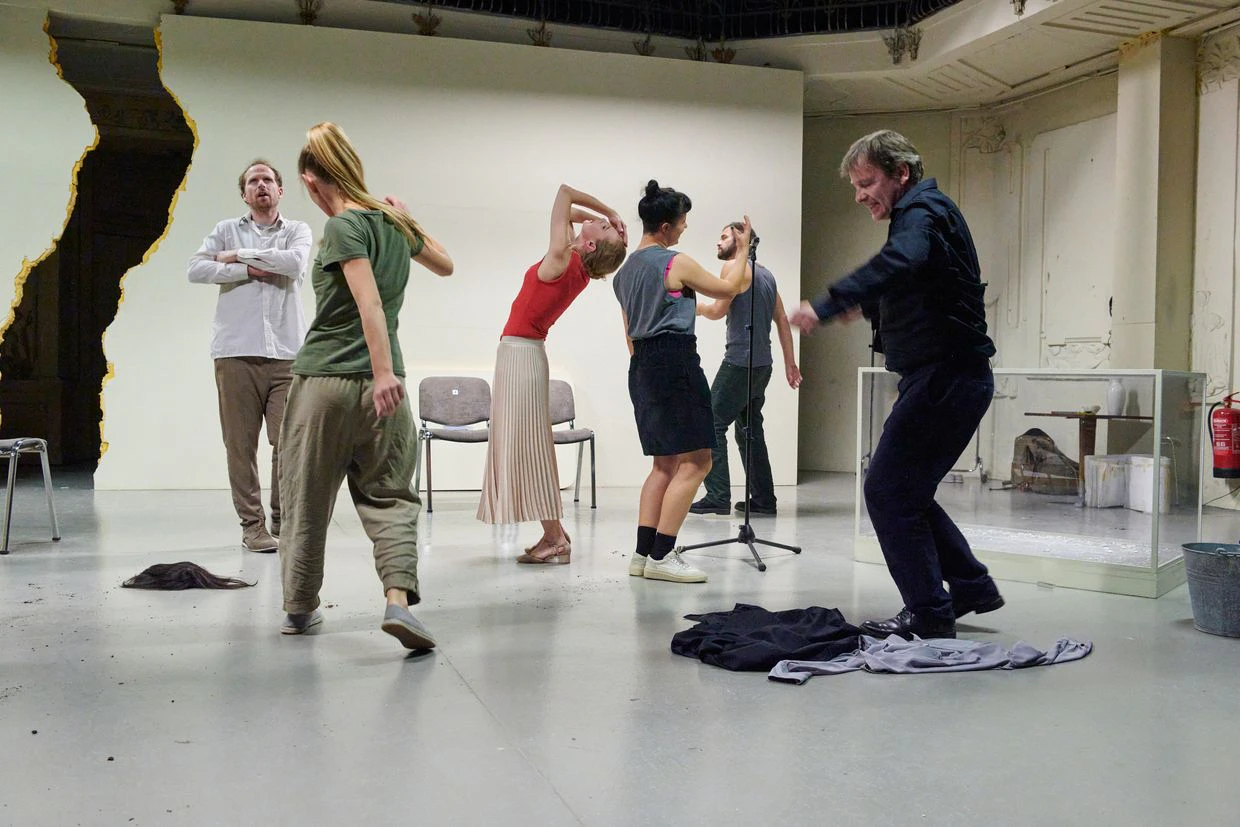 Theater Nestroyhof Hamakom "100 Songs"