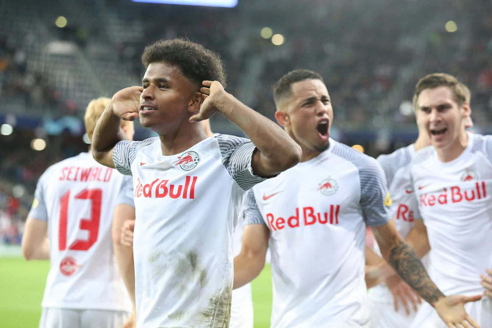 Karim Adeyemi beim Torjubel – ein gewohntes Bild diese Saison.