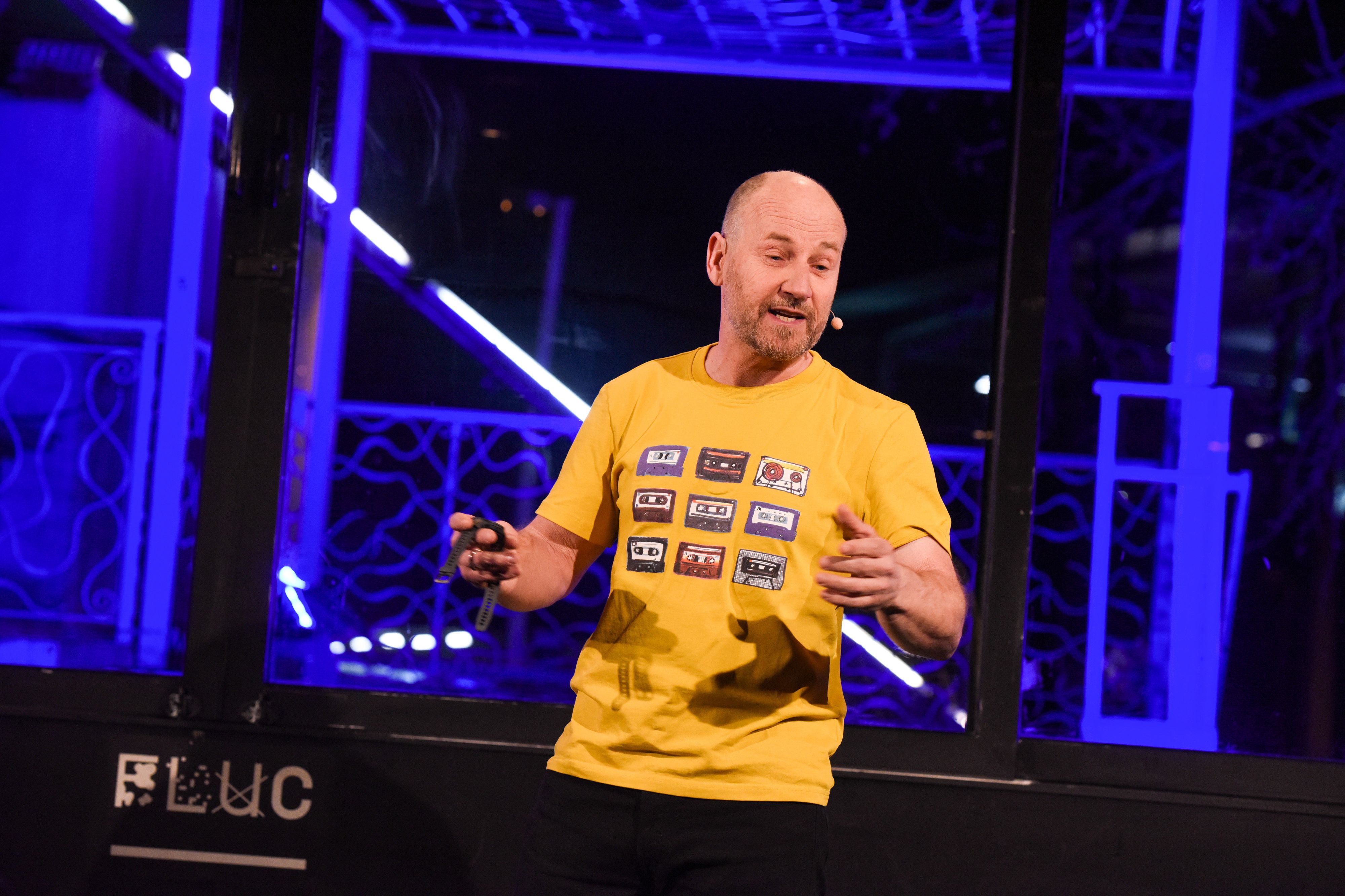 Der Dreh zum ORF-Film "Eigentlich sollten wir" mit Roland Düringer musste wegen drei Corona-Fällen gestoppt werden.