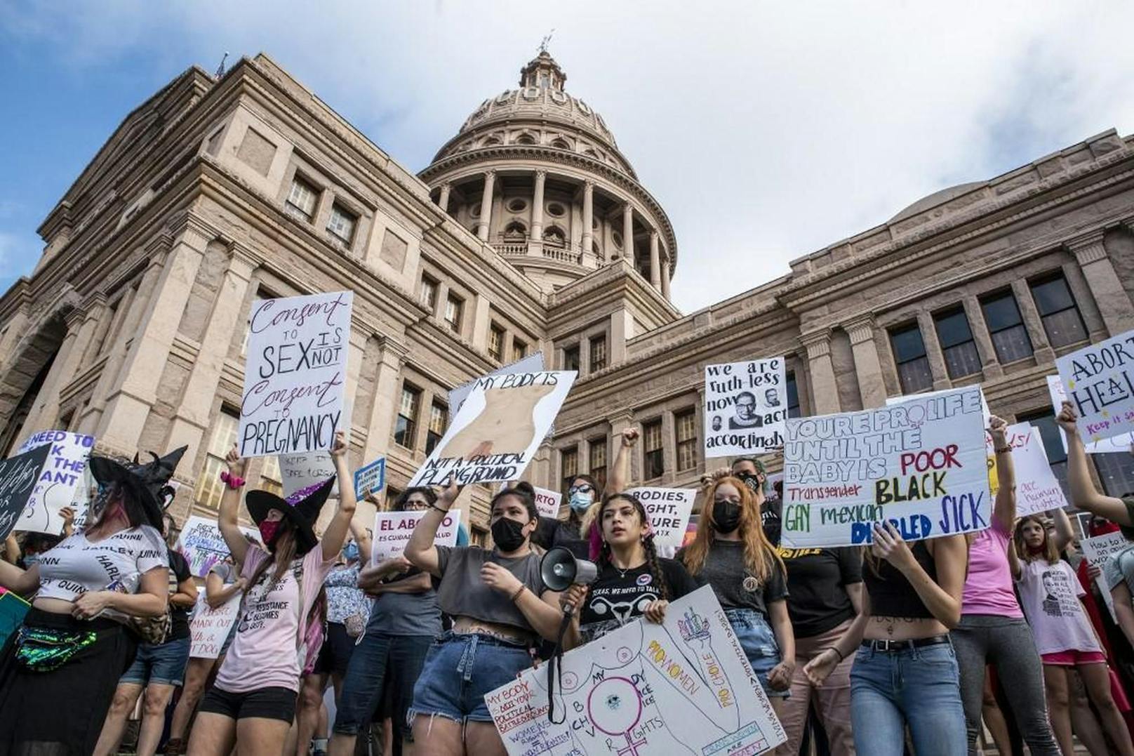 Strengstes Abtreibungsgesetz der USA: Protestierende vor dem State Capitol in Austin, Texas