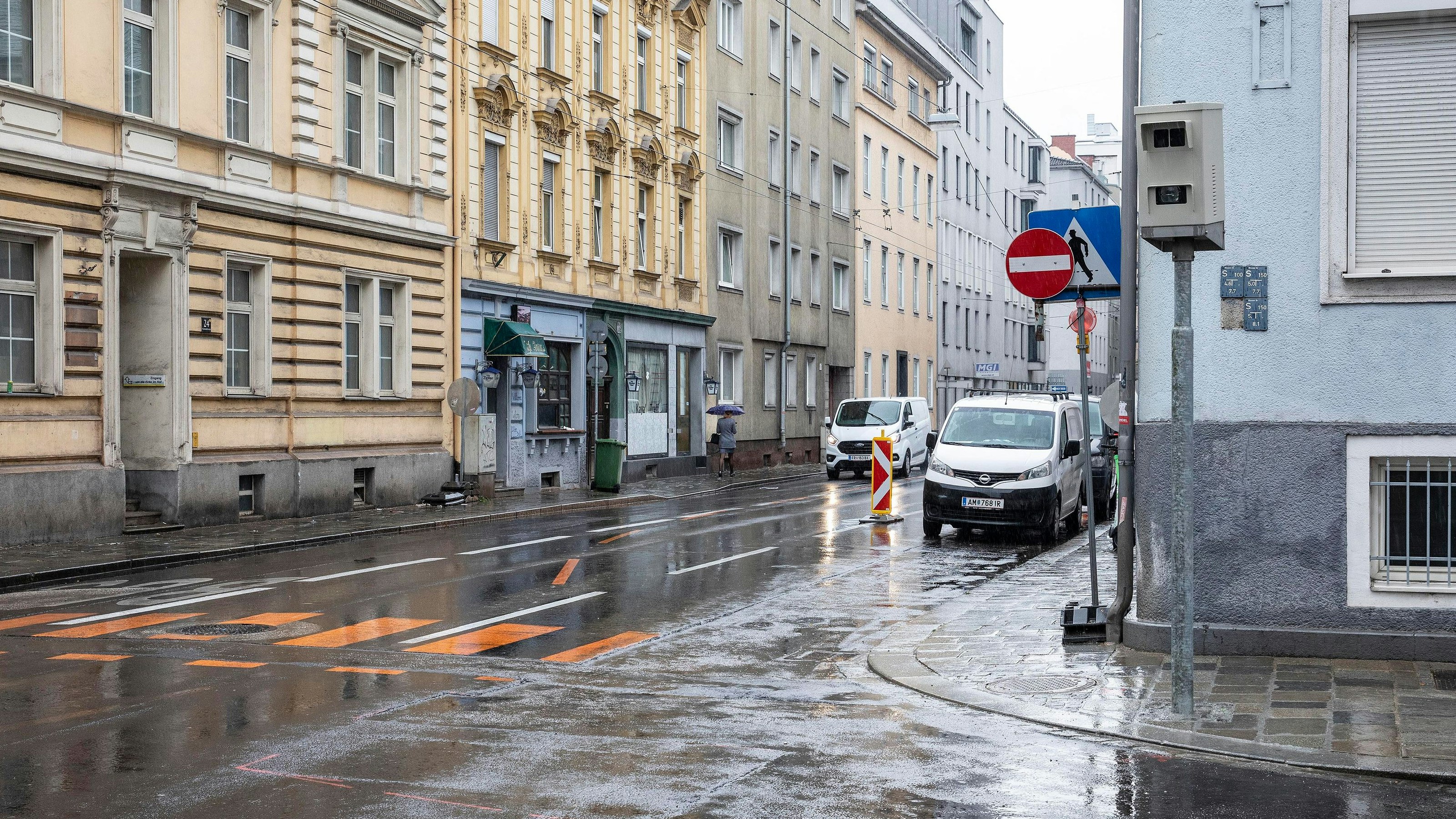 In Linz blitzt jetzt das erste hochgestellte Radar Österreichs.