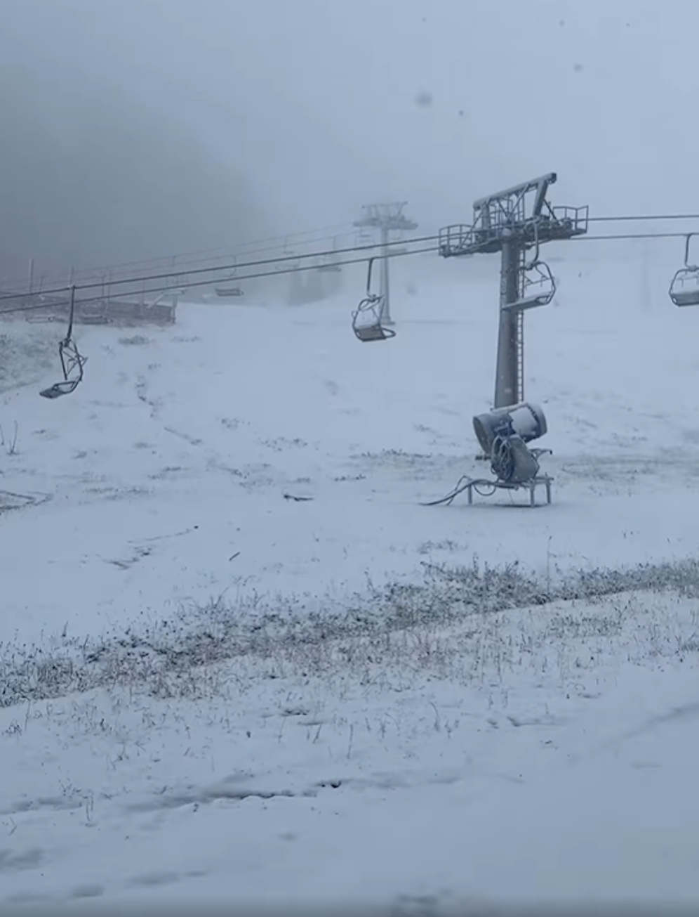 Das Hochkar ist bereits in weiß gehüllt.