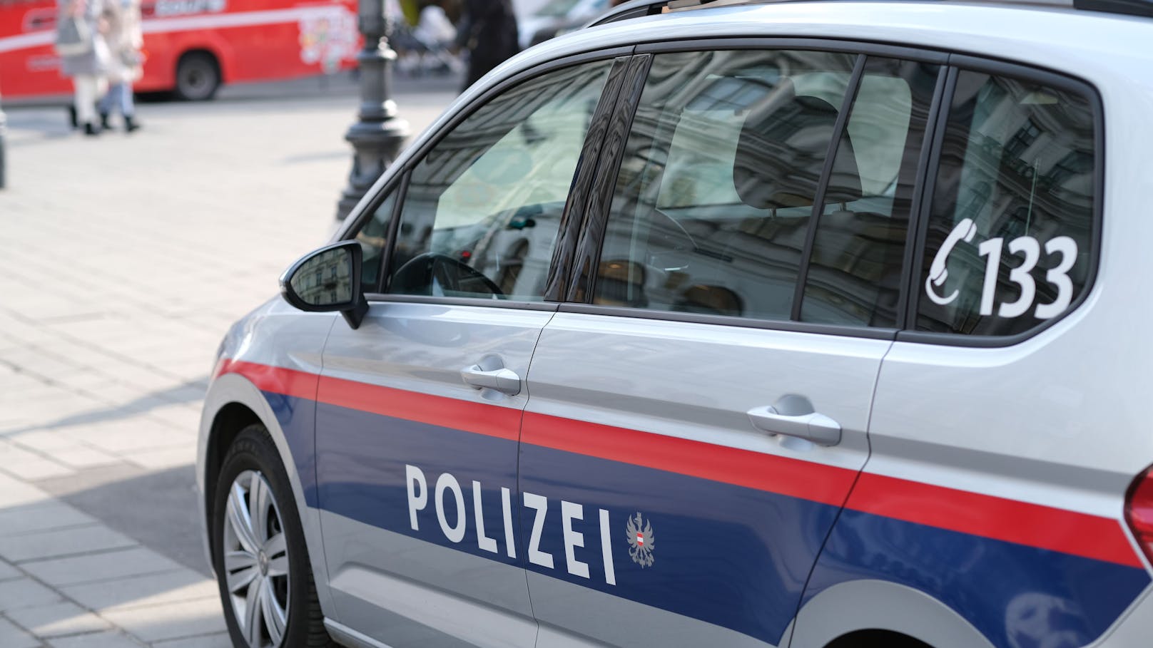 Polizeieinsatz nach einem Pärchen-Streit in Wien-Liesing (Symbolbild)