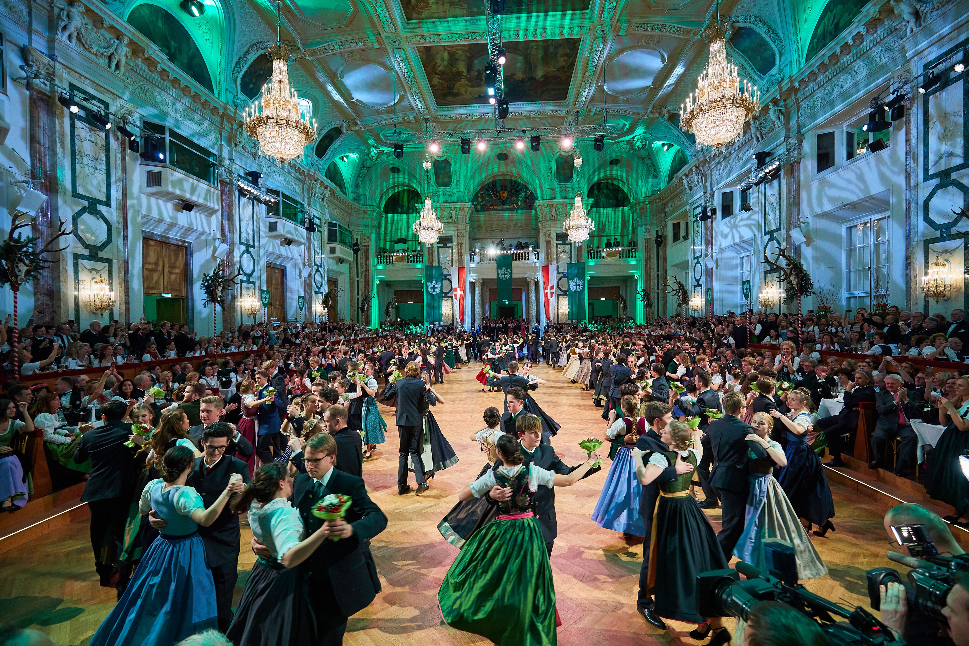 In Wien werden die ersten Großevents für die kommende Ballsaison bereits wieder gestrichen.