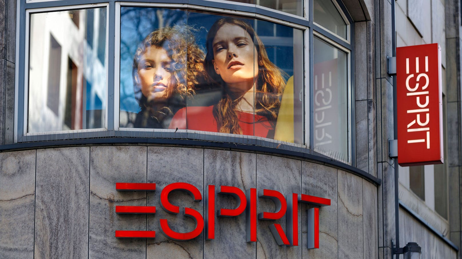 Pleite! Modekonzern "Esprit" meldet Insolvenz an