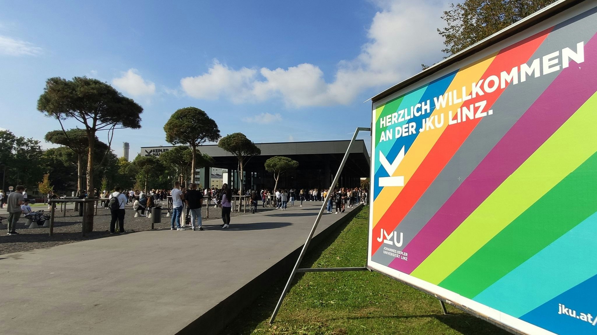 Heute.at - Rassistische Parolen bei Weihnachtsfeier der ÖH in Linz