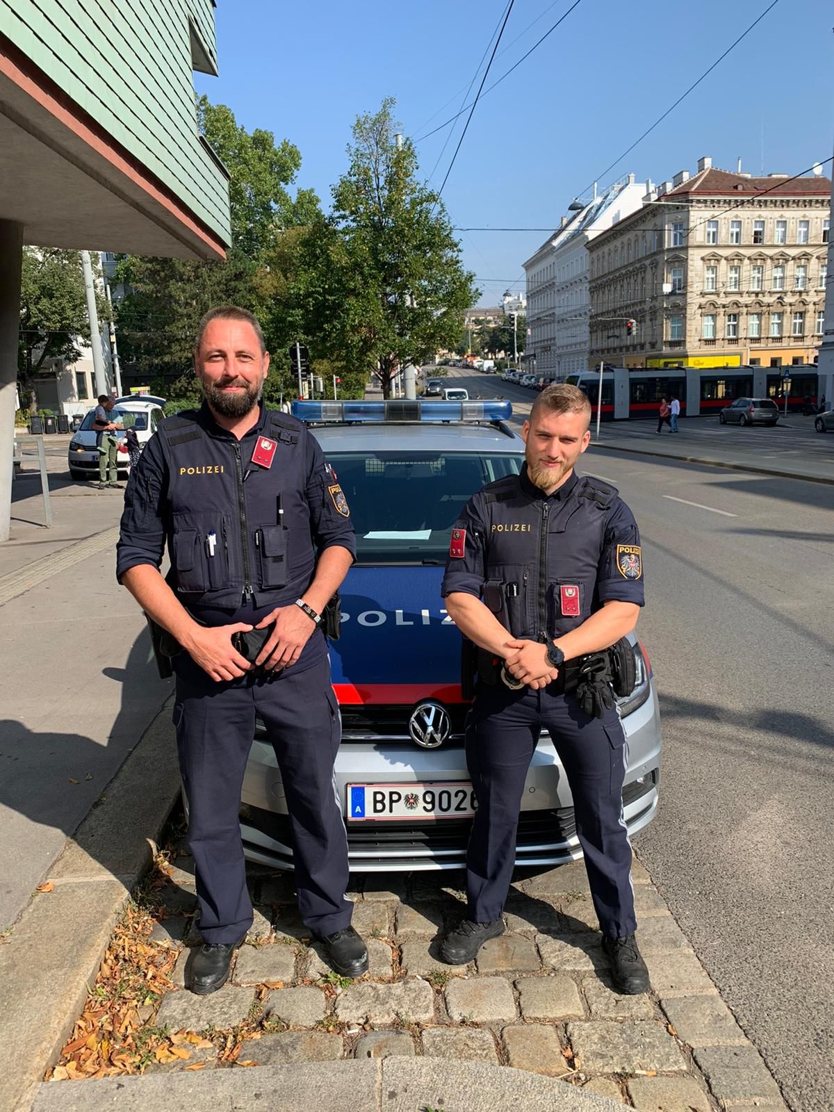 Die beiden Revierinspektoren Rene K. und Felix J. retteten einem älteren Ehepaar das Leben.