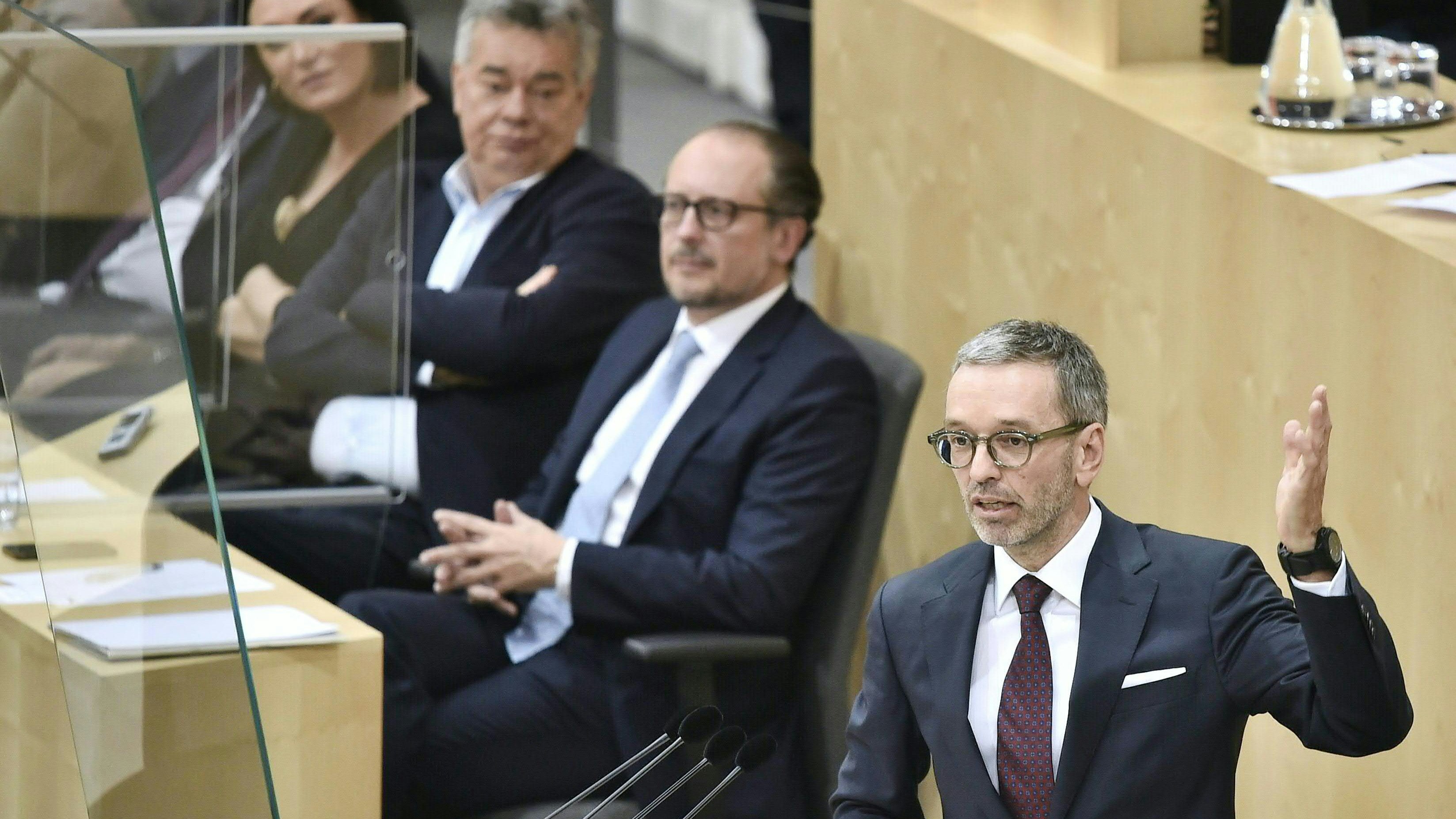 FPÖ-Chef Herbert Kickl bei der Sondersitzung im Nationalrat.