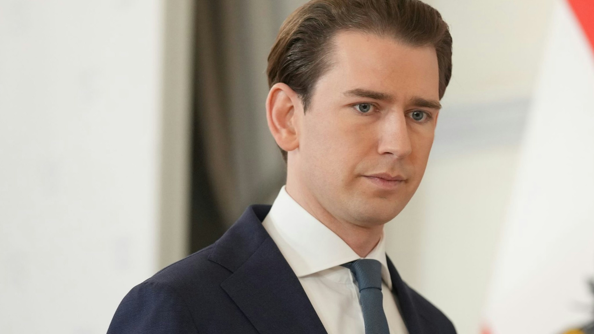 Sebastian Kurz' Rücktritt führt zu einem Umfrageverlust für die ÖVP.