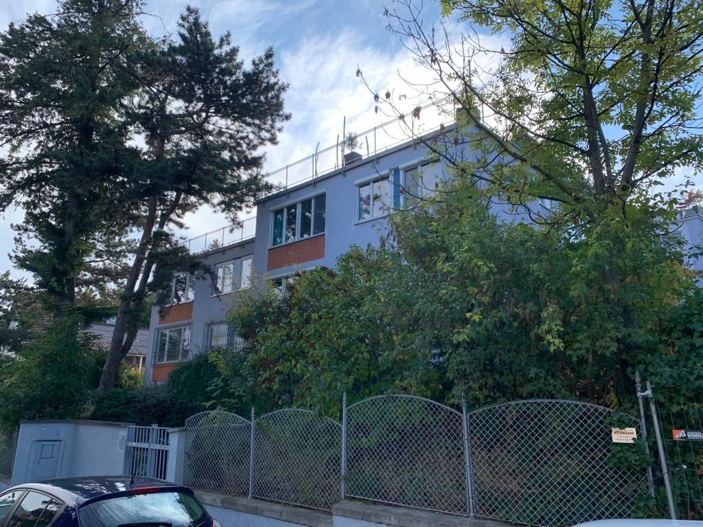 Aus diesem Haus in Döbling wurde Sabine B. am Dienstag abgeführt.