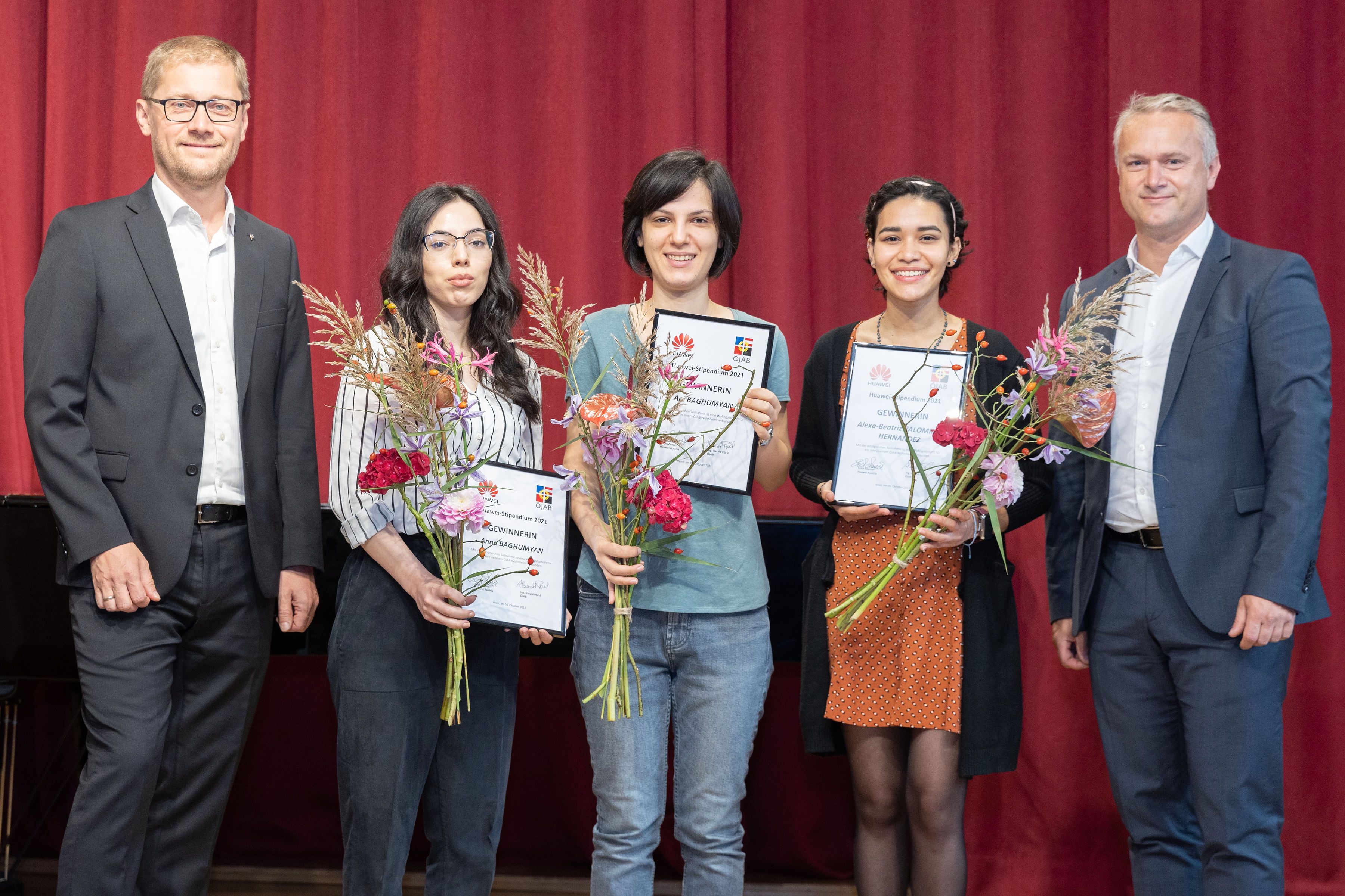 Huawei vergibt in Kooperation mit der ÖJAB Stipendien an junge Talente, die für ihr Studium in eine andere Stadt ziehen müssen.