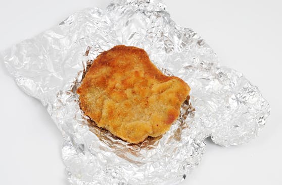Wiener Schnitzel - man sollte es besser in einer verschließbaren Box aufbewahren. Experten erklären, warum.