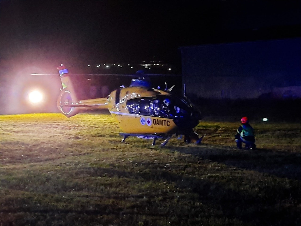 Heute.at - Fahranfängerin verlor Kontrolle – Not-Heli im Einsatz