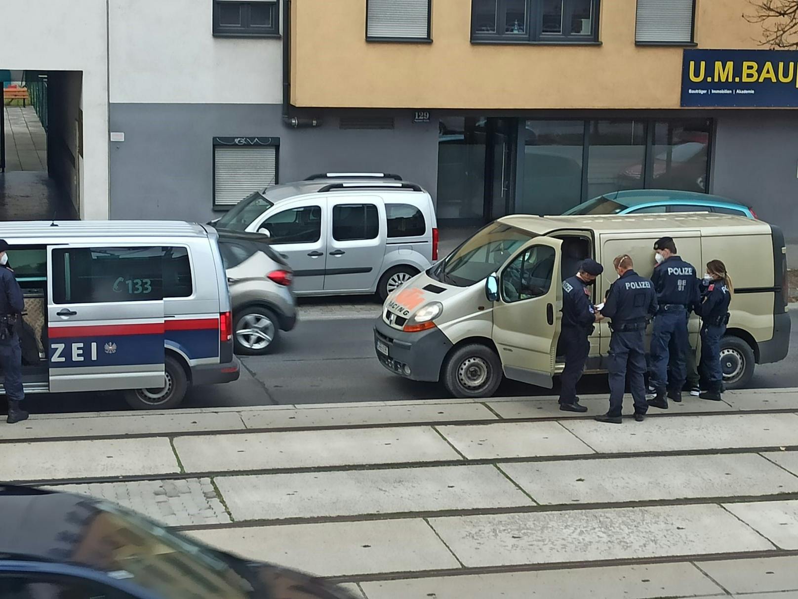 Die Beamten nahmen den mutmaßlichen Schlepper in der Donaustadt fest.