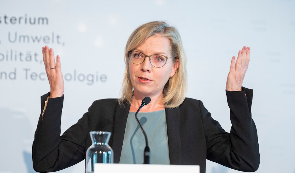 Klimaschutzministerin Leonore Gewessler (Grüne) kritisierte die Räumung des Protestcamps. Archivbild. 